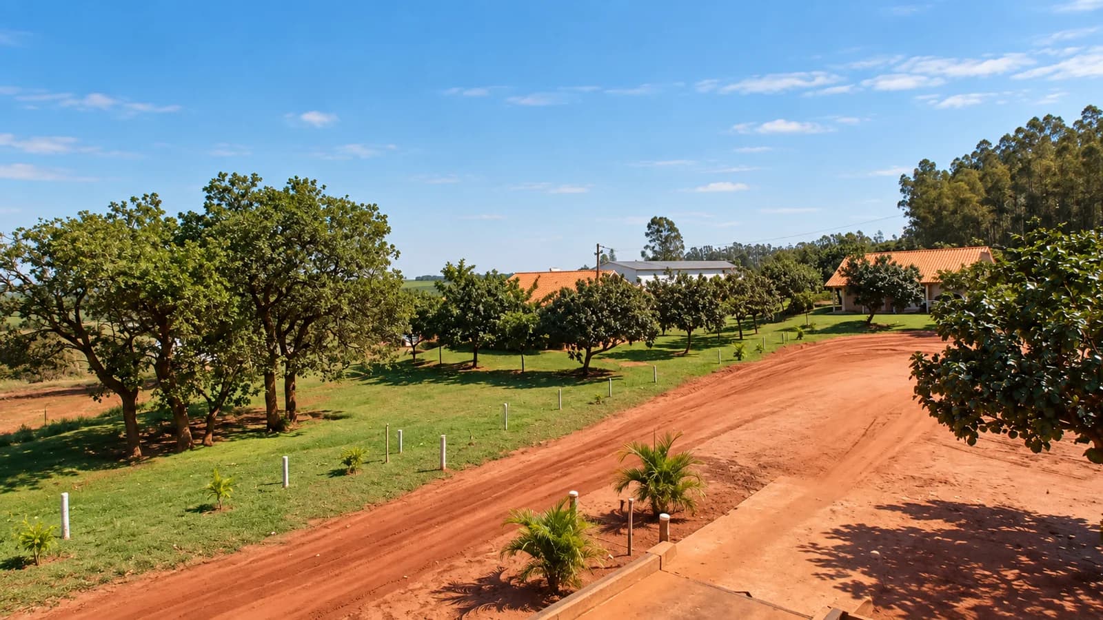 Entrada e área rural da Agropecuária Guaxuma